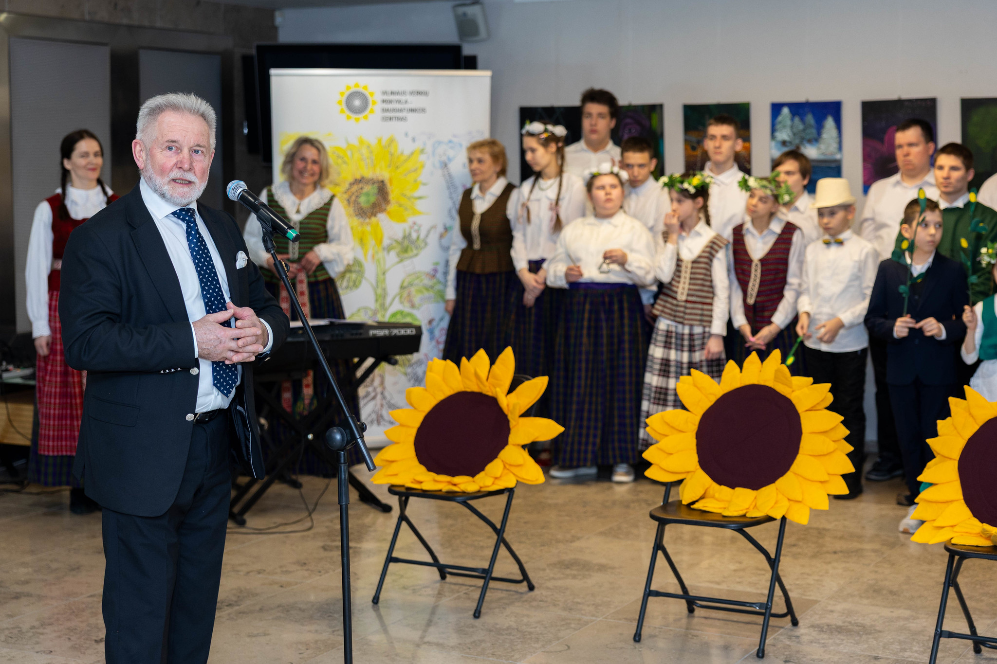 Seime surengta mokinių, turinčių specialiųjų poreikių, piešinių paroda „Mano svajonė“